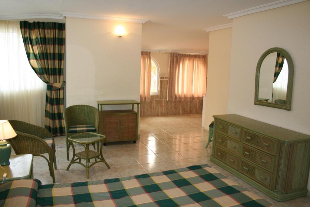 الشقق الفندقية بلايا ذي لاس أميريكاسفي  Chayofa Country Club الغرفة الصورة