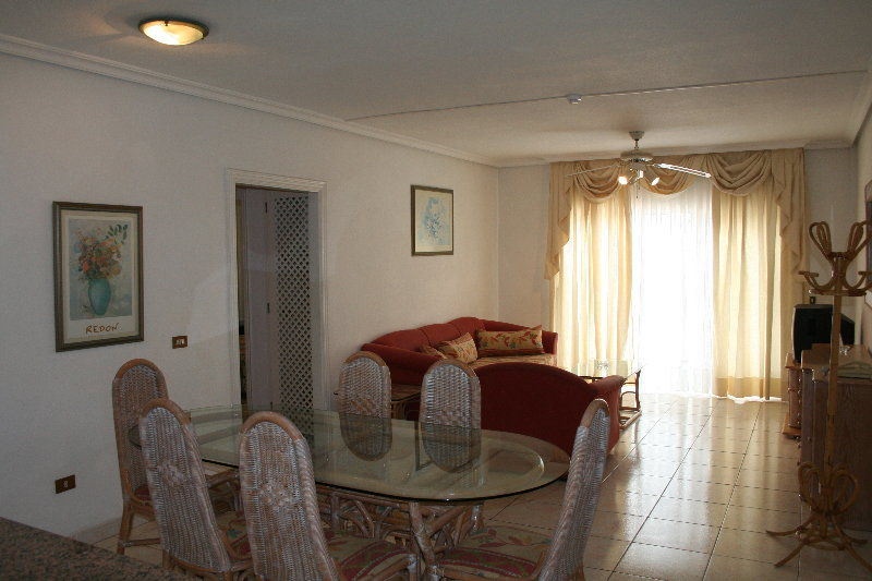 الشقق الفندقية بلايا ذي لاس أميريكاسفي  Chayofa Country Club المظهر الخارجي الصورة